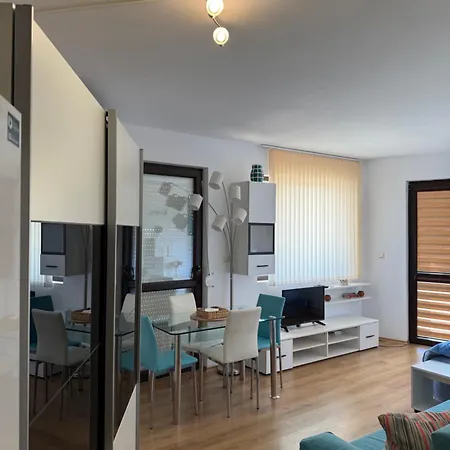 Sarafovo Sea And Airport Burgasz